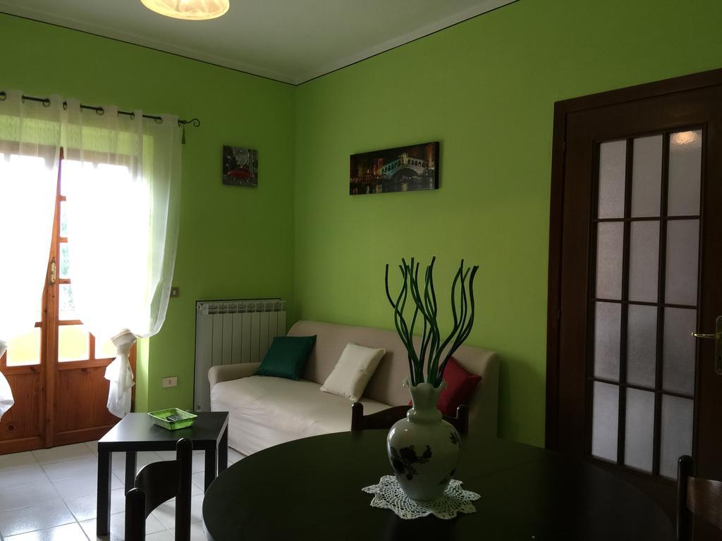 Il Porto Aparthotel Tuoro sul Trasimeno Exterior foto