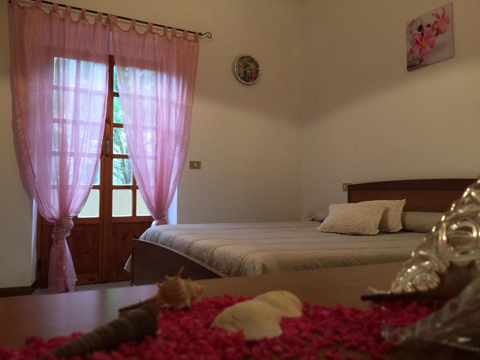 Il Porto Aparthotel Tuoro sul Trasimeno Cameră foto
