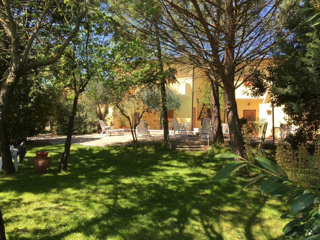 Il Porto Aparthotel Tuoro sul Trasimeno Exterior foto