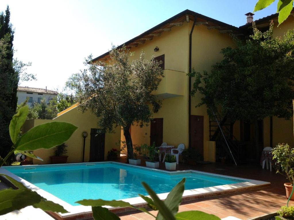 Il Porto Aparthotel Tuoro sul Trasimeno Exterior foto