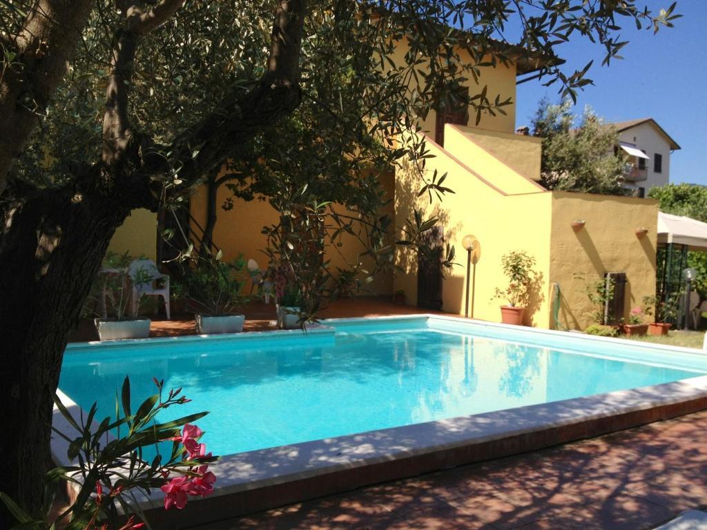 Il Porto Aparthotel Tuoro sul Trasimeno Exterior foto