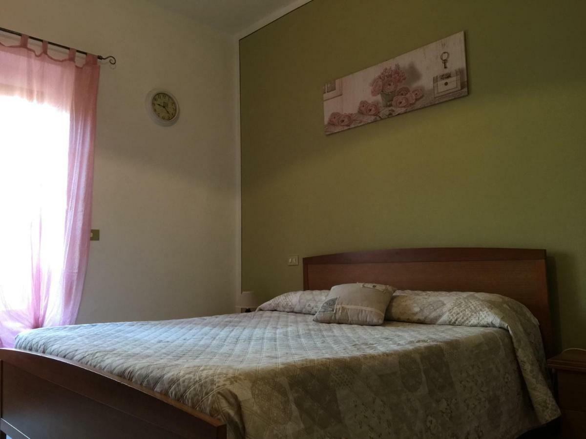 Il Porto Aparthotel Tuoro sul Trasimeno Exterior foto