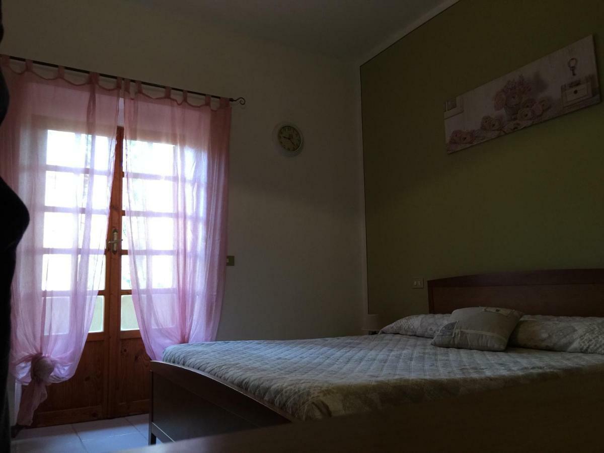 Il Porto Aparthotel Tuoro sul Trasimeno Exterior foto